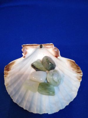 Jade en pierre roulée (petite taille)