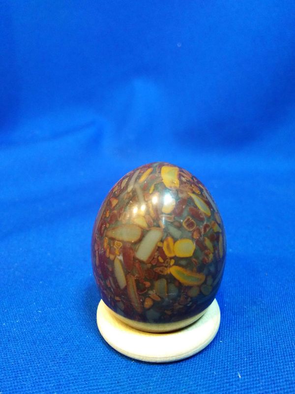 Oeuf de jaspe congloméré