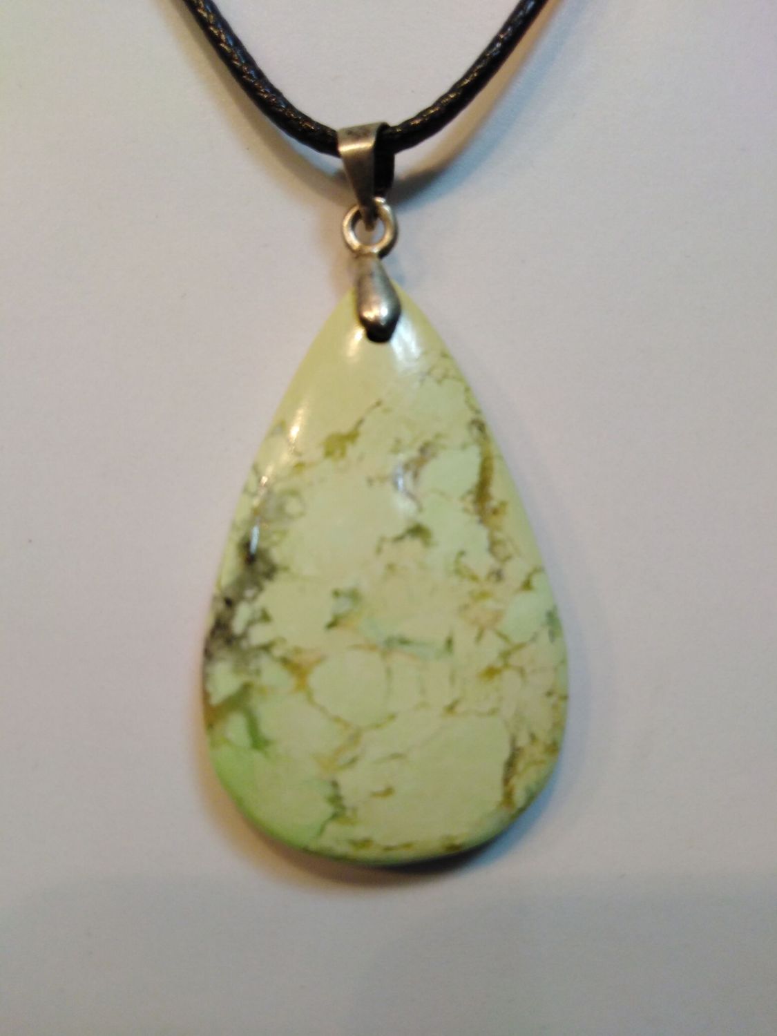 Pendentif magnésite citron