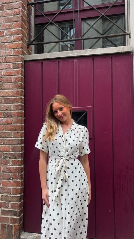 Robe à pois blanche et noire 