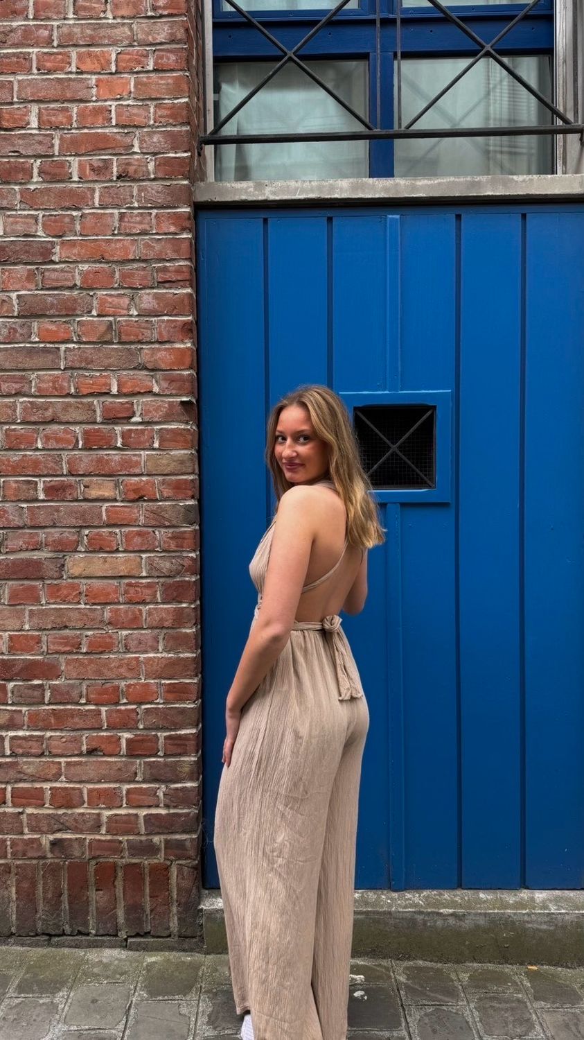 Combinaison beige pailletée 