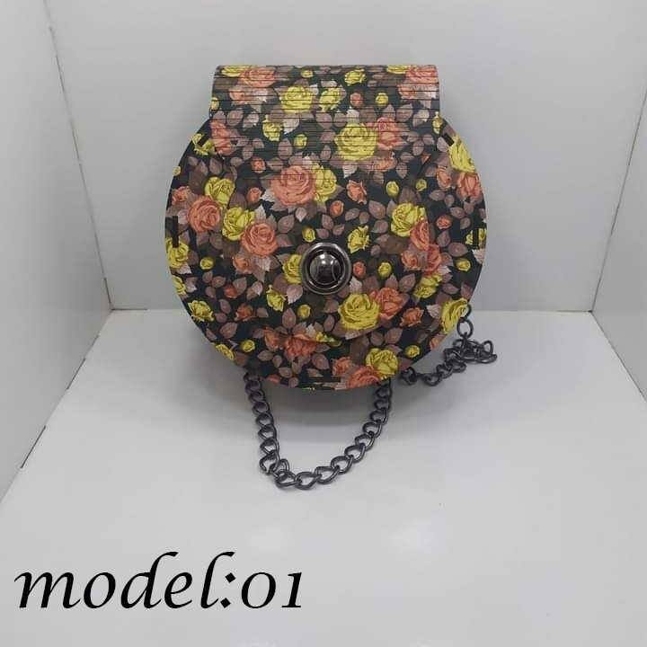 Tinky Rounded Wooden Bag