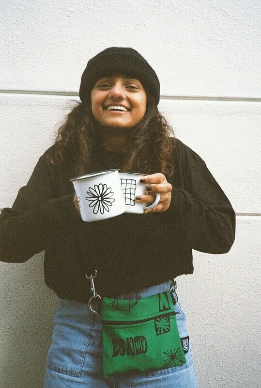 Be Kind Enamel Mug (1)