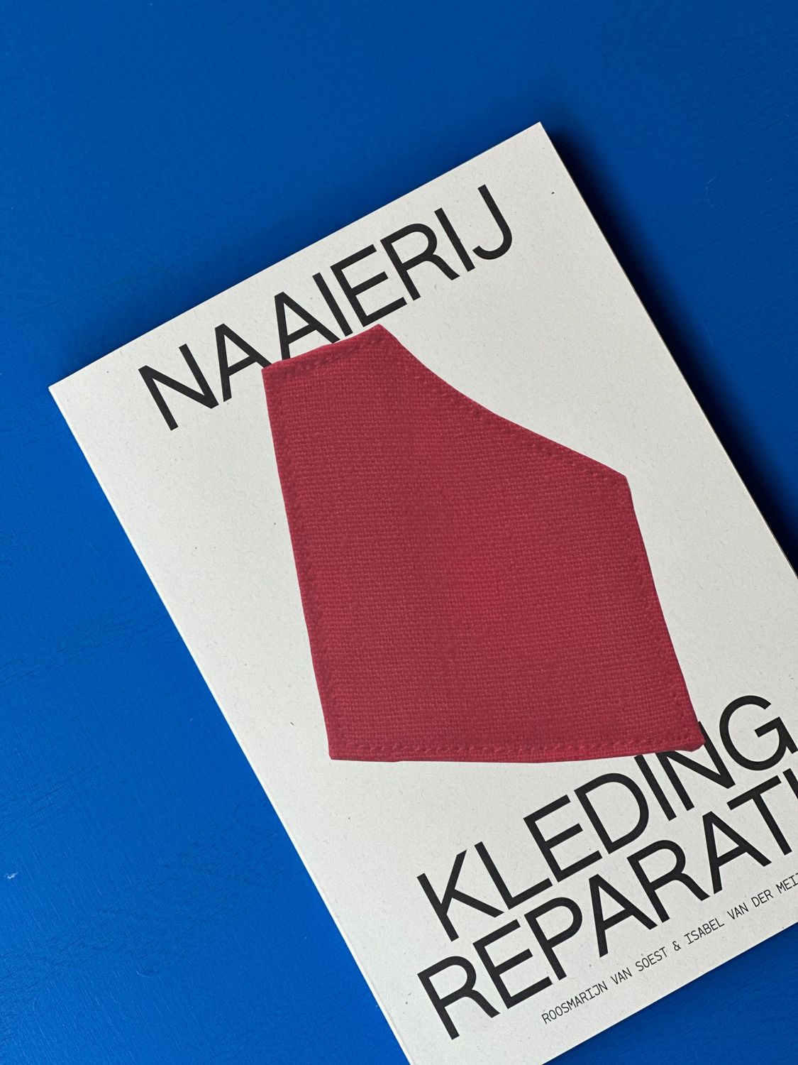 NAAIERIJ KLEDINGREPARATIE BOEK