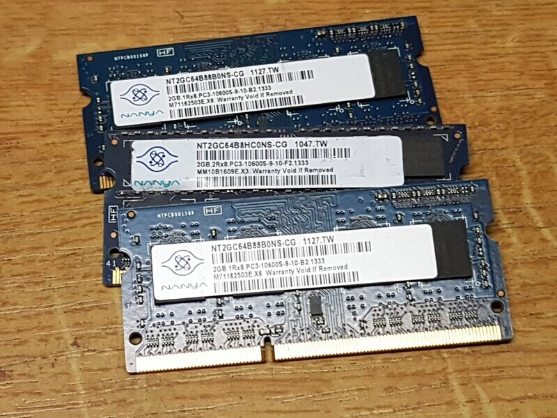 2 GB RAM DDR3 NANYA PC3-10600 1333 MHz für Notebook #