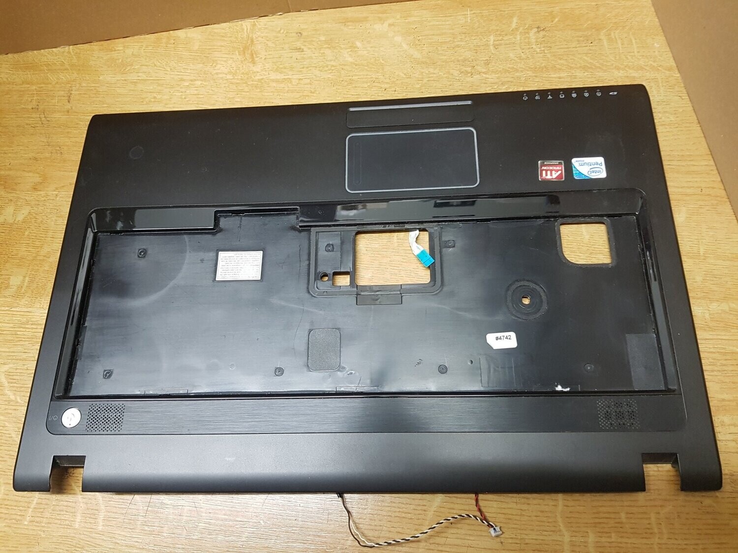 Samsung NP-R720 Gehäuse - Oberschale inkl. TouchPad und Boxen #4742