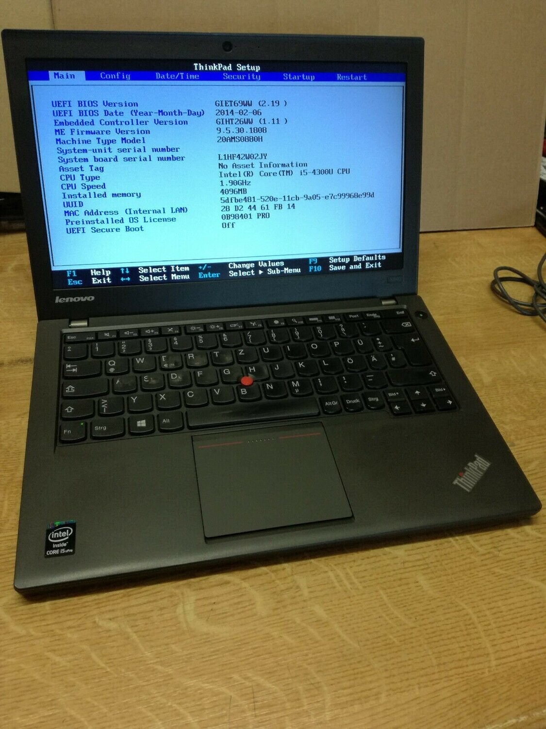 Lenovo ThinkPad X240 Intel i5-4300U 4GB 320GB 12,5" 2x AKKUs Win10P #4022