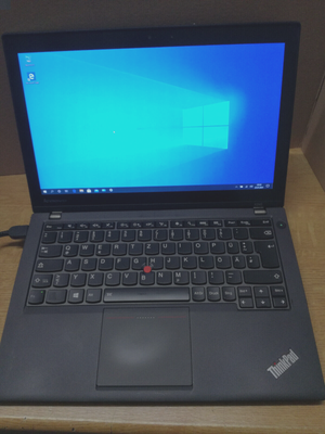 Lenovo ThinkPad X240 Intel i5-4300U 4GB 250GB 12,5" interner AKKUs Win10P #4098