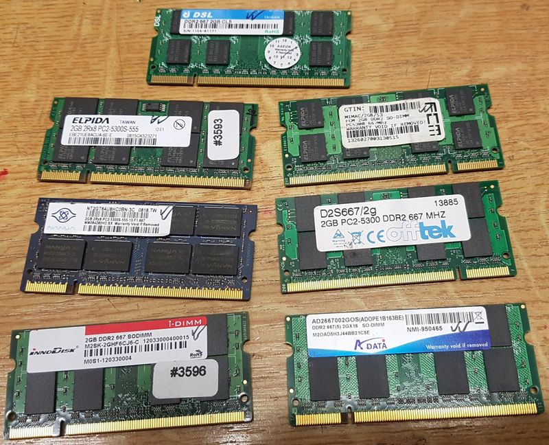 2 GB Notebooks RAM DDR2 PC2-5300 667 MHz verschiedene Hersteller S. Bild # 2 GB Notebooks RAM DDR2 PC2-5300 667 MHz verschiedene Hersteller S. Bild #
