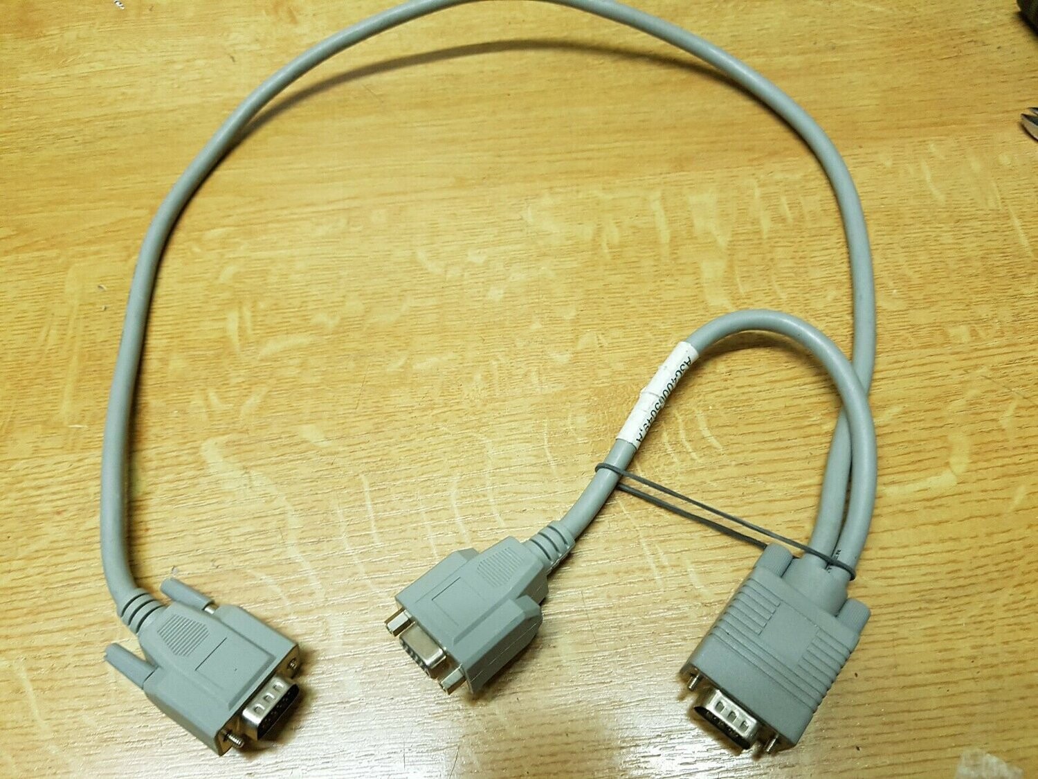 VGA - AnschlussKabel MonitorKabel für Monitor ca. 76cm dunkelgrau Stecker an St./B.#0235 VGA - AnschlussKabel MonitorKabel für Monitor ca. 76cm dunkelgrau Stecker an St./B.#0235