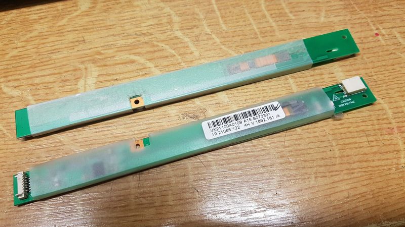 Fujitsu Siemens Display -Inverter VK21100A0109 A15 19.21066.122 #5290 Fujitsu Siemens Display -Inverter VK21100A0109 A15 19.21066.122 #5290