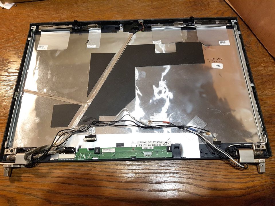 Display Deckel Cover + Scharniere + Kabel Lenovo Thinpad T510 #5952_8009 Display Deckel Cover + Scharniere + Kabel Lenovo Thinpad T510 #5952_8009