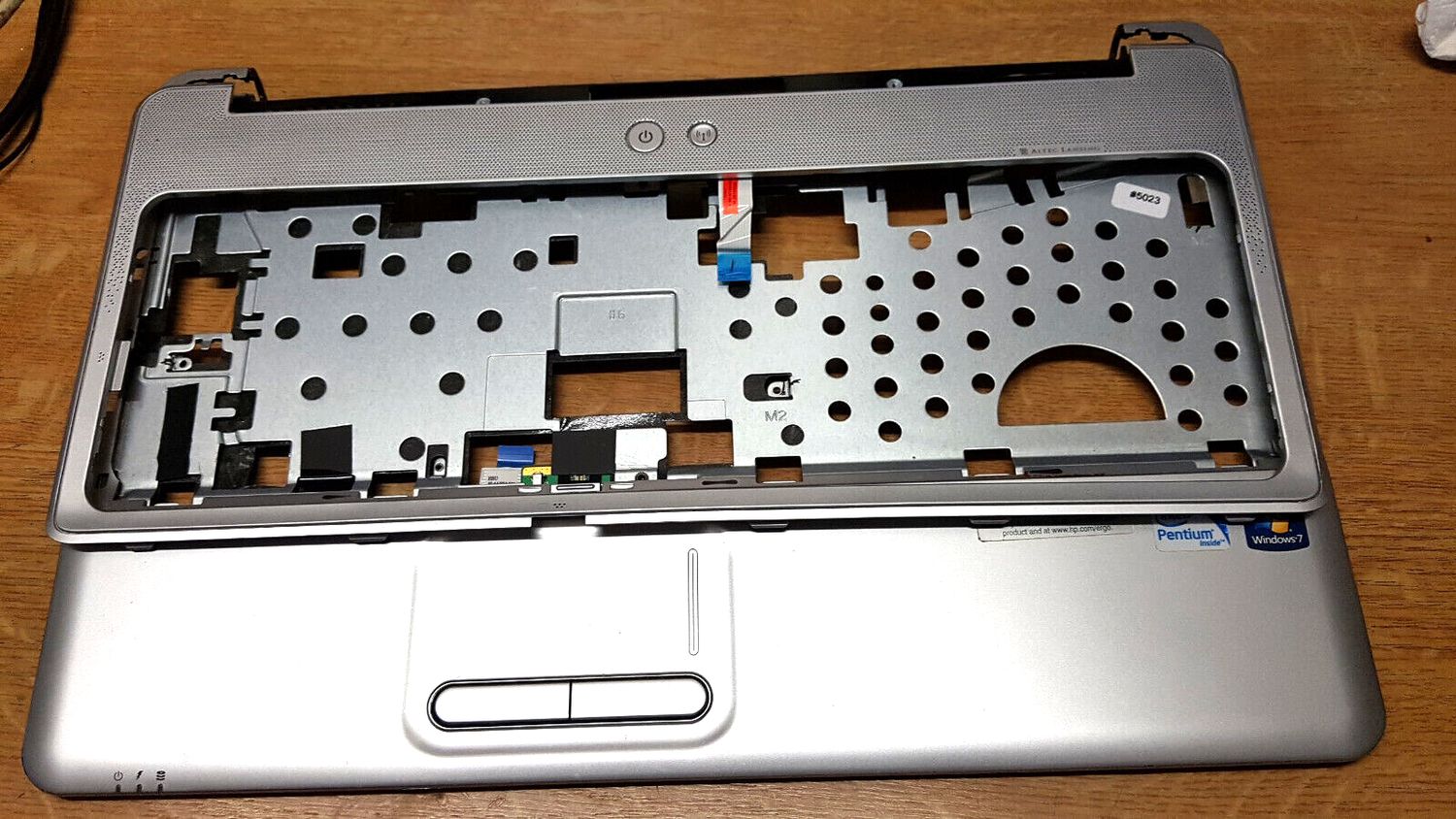 HP Paviliion g60 - 634CA Gehäuse - Oberschale mit TouchPad+ Ein/Ausschalt. #5023