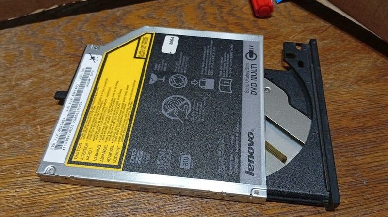 Original Lenovo Sony AD-7930H Multi ReWriter Slim SATA T500 FRU 45N7453 #8064 Original Lenovo Sony AD-7930H Multi ReWriter Slim SATA T500 FRU 45N7453 #8064