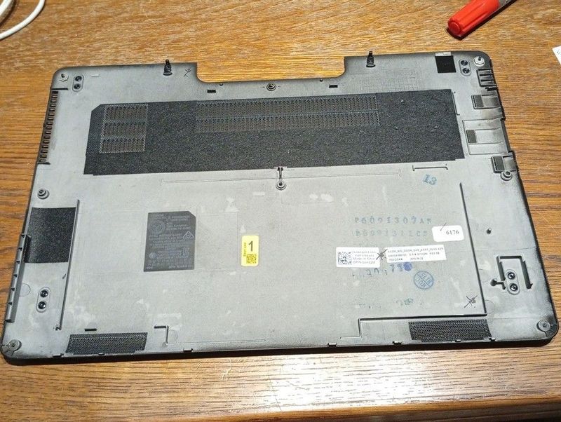 DELL Laltitude E7270 Gehäuse-Unterschale / Abdeckung #6176_4624 DELL Laltitude E7270 Gehäuse-Unterschale / Abdeckung #6176_4624