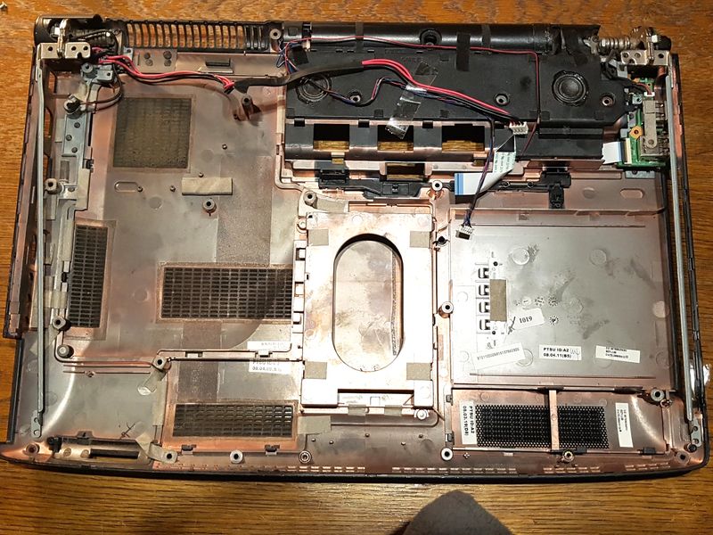 Acer Aspire 8920G Unterschale mit Scharnieren Abdeck. Boxen Strombuchse #6101 Acer Aspire 8920G Unterschale mit Scharnieren Abdeck. Boxen Strombuchse #6101