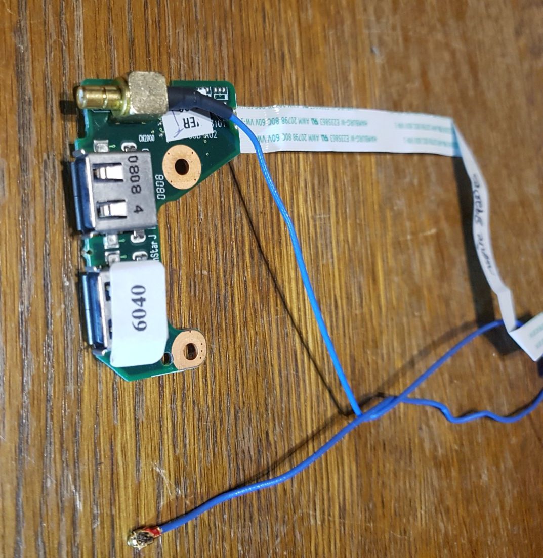 2x USB + TV-Anschluss - Board-Adapter inkl. Kabel für Acer Aspire 8920G #6040 2x USB + TV-Anschluss - Board-Adapter inkl. Kabel für Acer Aspire 8920G #6040