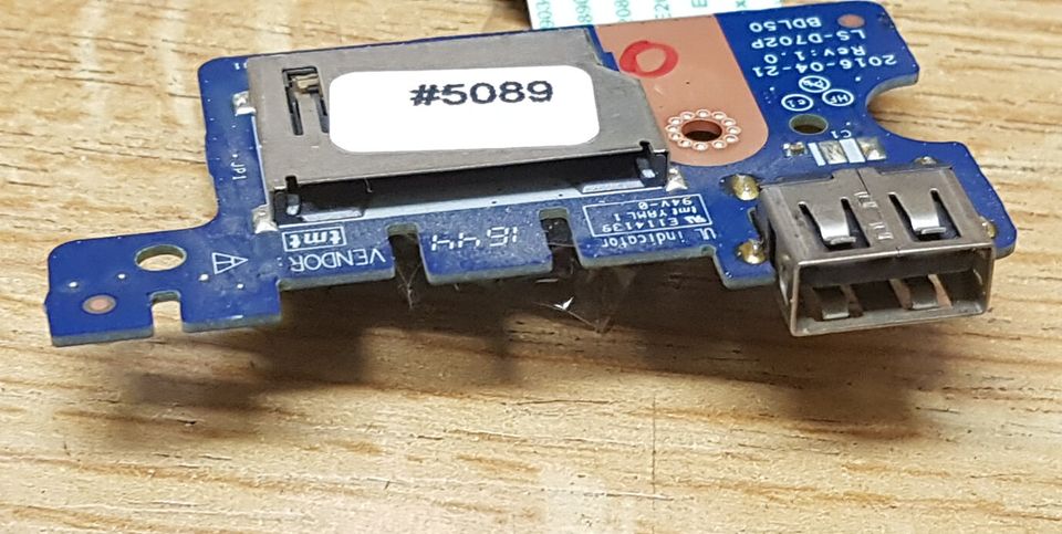 USB + Cardreader Adapter inkl. Kabel zum Mainboard HP TPN - C126 #5089 USB + Cardreader Adapter inkl. Kabel zum Mainboard HP TPN - C126 #5089