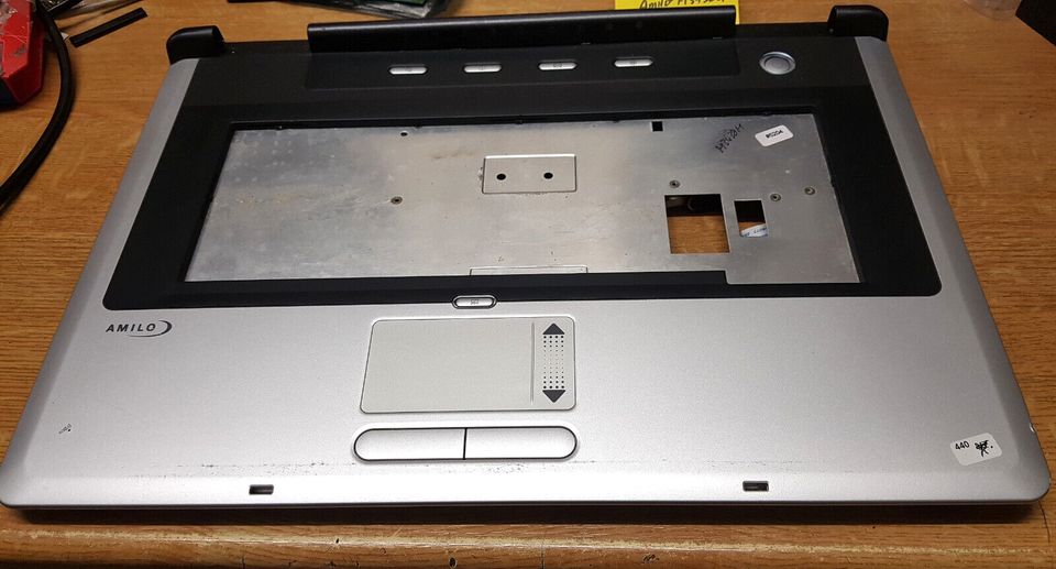 Fujitsu-Siemens Amilo M3438G Oberschale Boxen USB TouchPad Strombuchse .. #5204