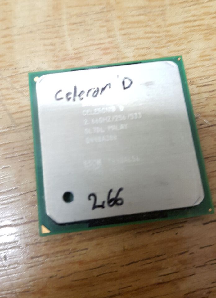Prozessor /CPU Intel Celeron D 2,66 GHz SL7DL 256KB 533 MHz Sockel 478 #5157