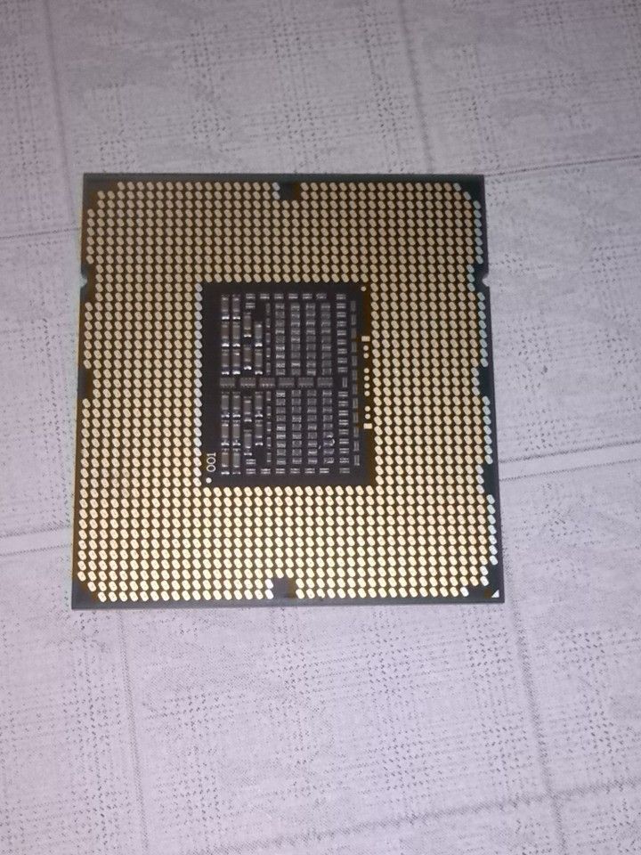 Server Prozessor / CPU Intel Xeon 5130 SL9RX 2x2,0GHz Sockel 771 #04 Server Prozessor / CPU Intel Xeon 5130 SL9RX 2x2,0GHz Sockel 771 #04