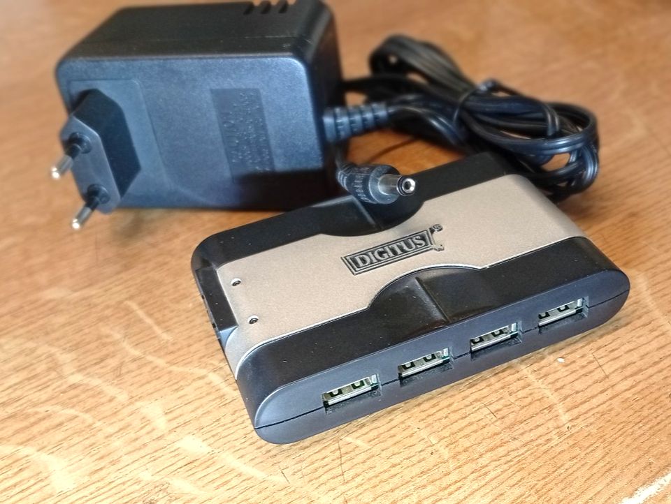 Digitus USB 2.0 HUB 4 Port aktiv mit Netzteil #9566 Digitus USB 2.0 HUB 4 Port aktiv mit Netzteil #9566