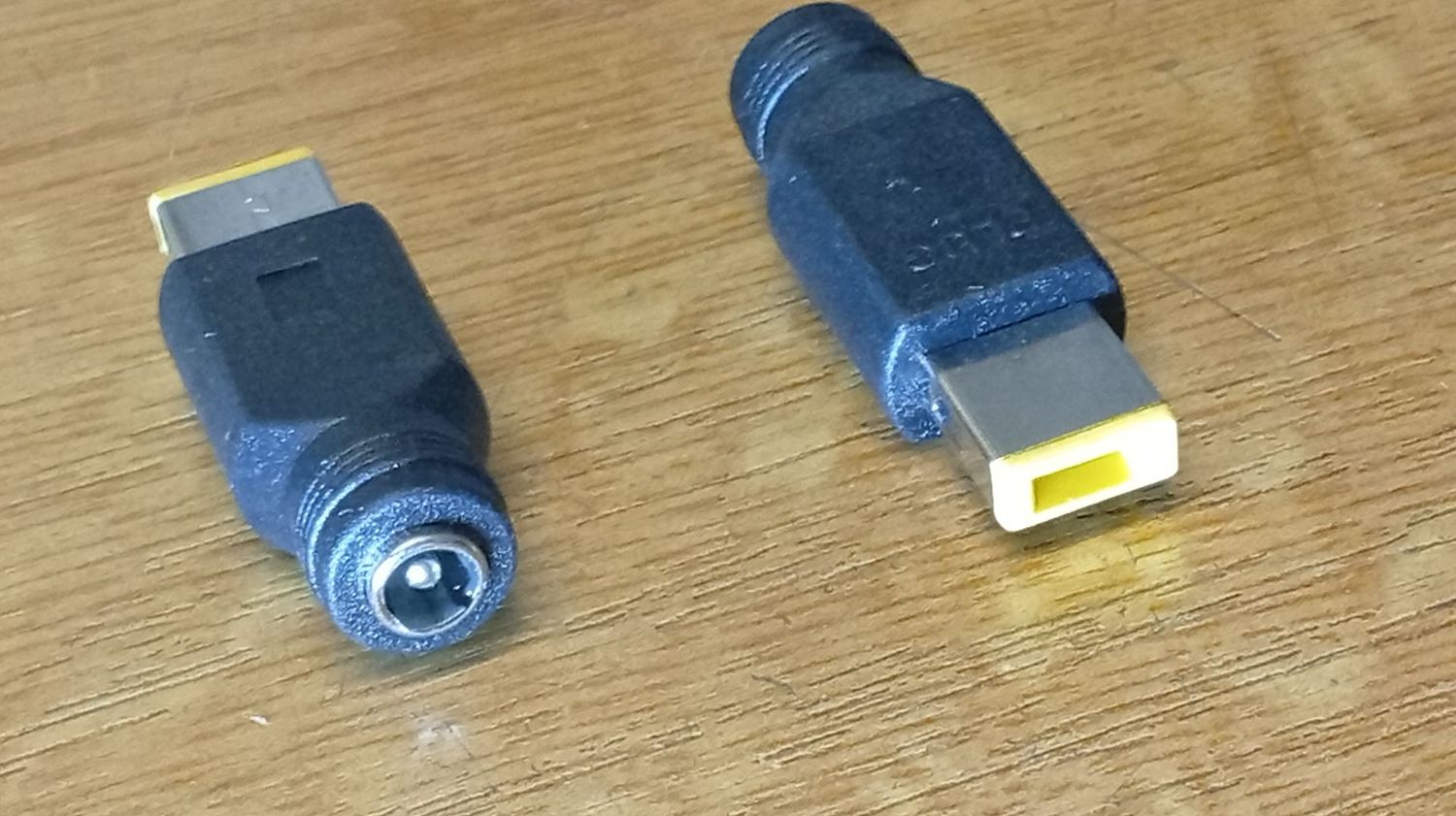 StromAdapter Rund 5,5mm 2,0mm an Standard Lenovo - Flachstecker S. Bilder #