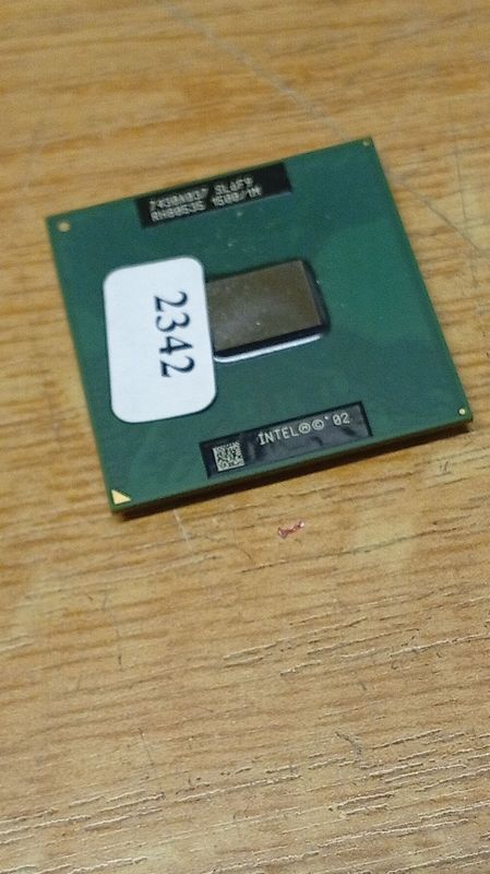 Mobile CPU Intel Pentium SL6F9 1,5 GHz RH80535 for u.a LifeBook S7010 /D #2341_42 Mobile CPU Intel Pentium SL6F9 1,5 GHz RH80535 for u.a LifeBook S7010 /D #2341_42