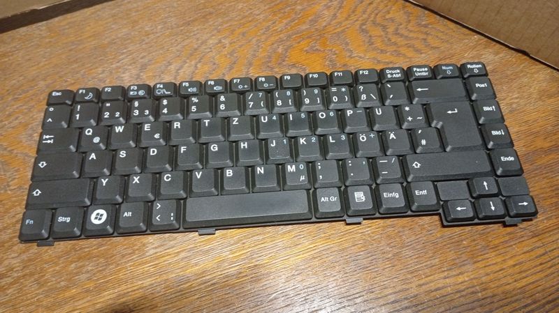 Original UniWill L71II3 Tastatur Keyboard QWERTZ MP-02686D0-360LL Rev 0A #7974 Original UniWill L71II3 Tastatur Keyboard QWERTZ MP-02686D0-360LL Rev 0A #7974