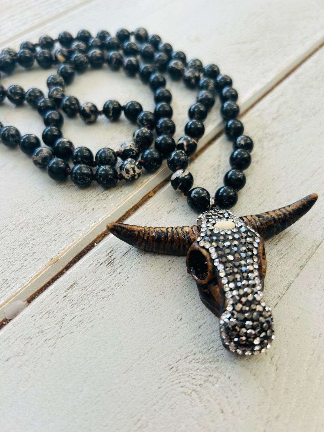 Rhinestone Animal Skull Necklace Blk