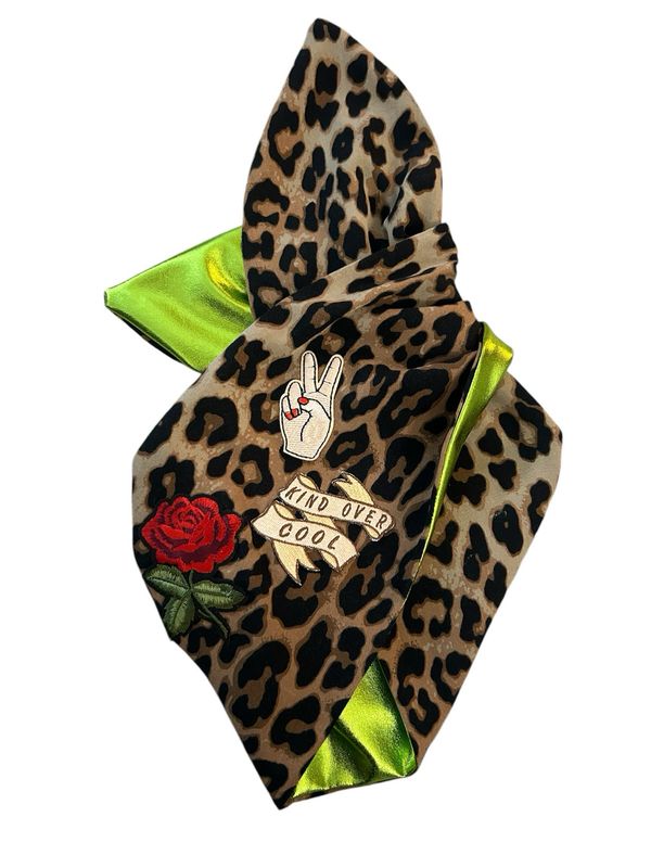 ‘Kind’ Leopard Badge Bop Wired Hairband