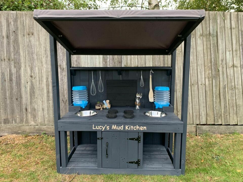 Mud Kitchen With Roof And Waterbutts