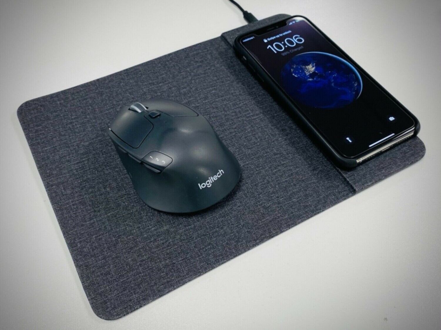 Wireless Charging Mouse Mat - Grey/Black