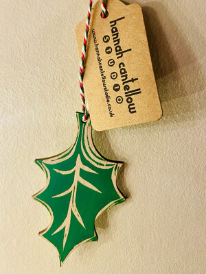 Green Folk Pattern Holly Leaf Christmas Tree Handprinted Wooden Decoration