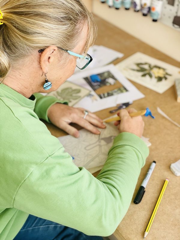 Learning Linocut a 'Beginners Guide' 6-week evening course in Devizes Wiltshire