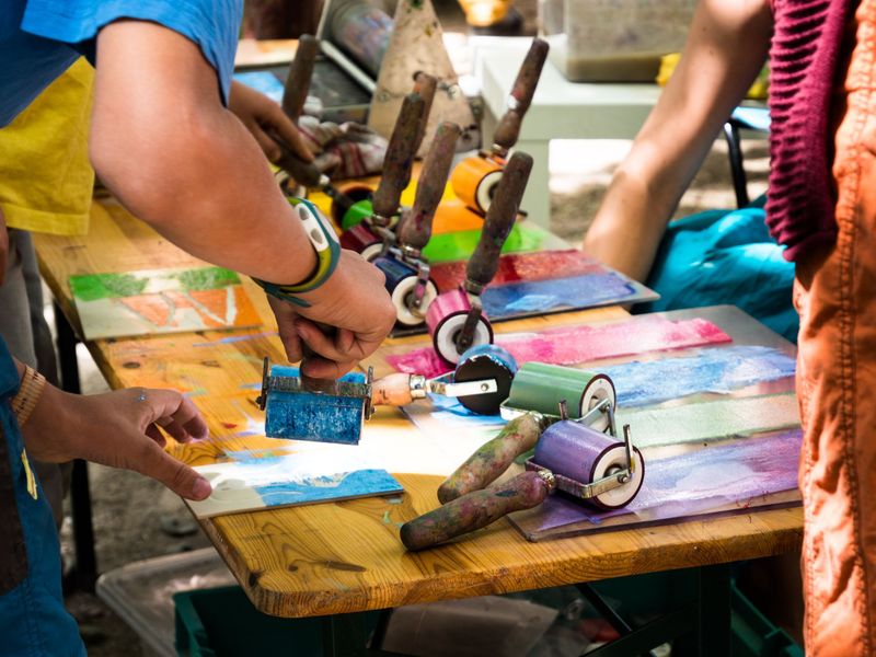 An introduction to mixed media printmaking evening course in March 2025
