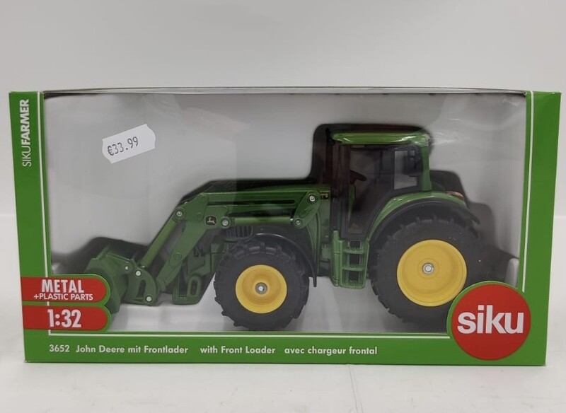 Siku 3652 1:32 scale John Deere Tractor with functional front loader