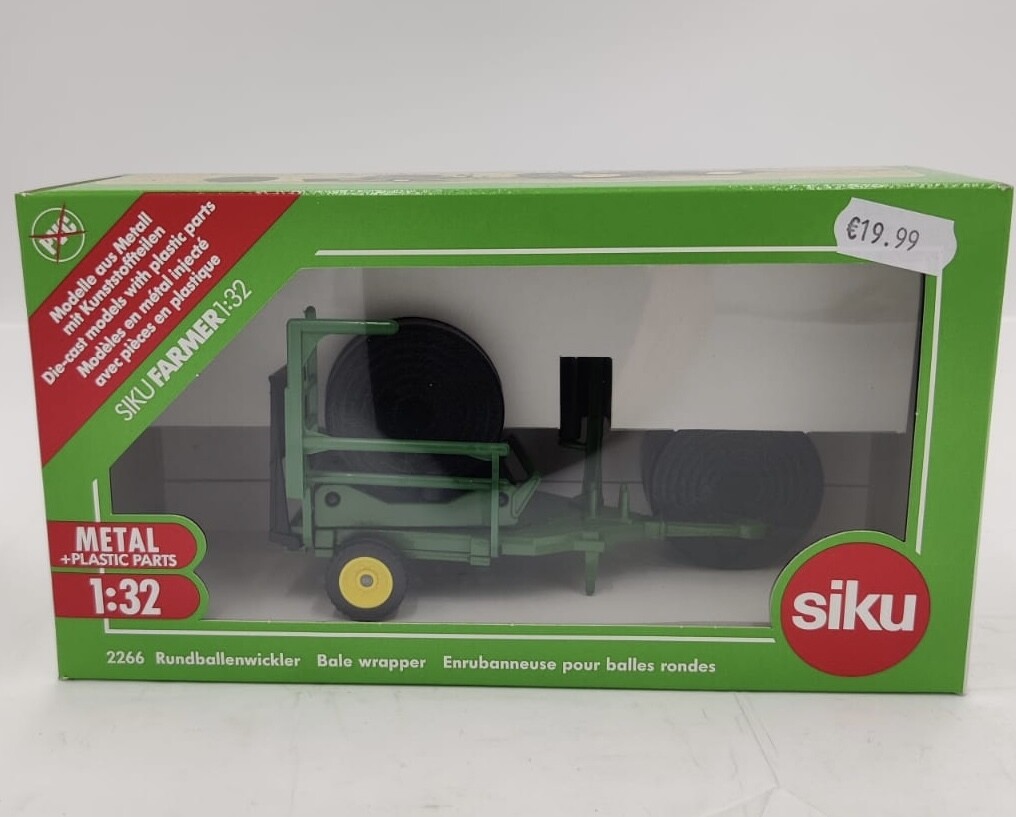 Siku 2266 1:32 Bale Wrapper
