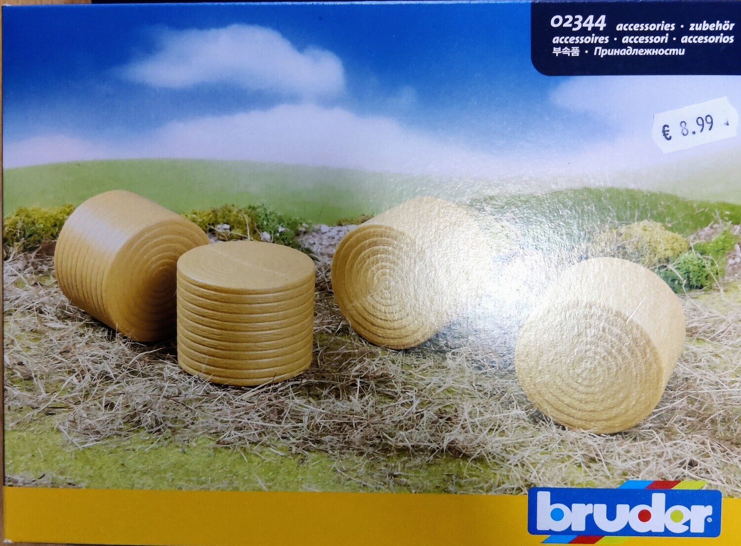 Bruder 02344 & 02345 Pack of 4 Round Hay Bales – 1:16 Scale Model

