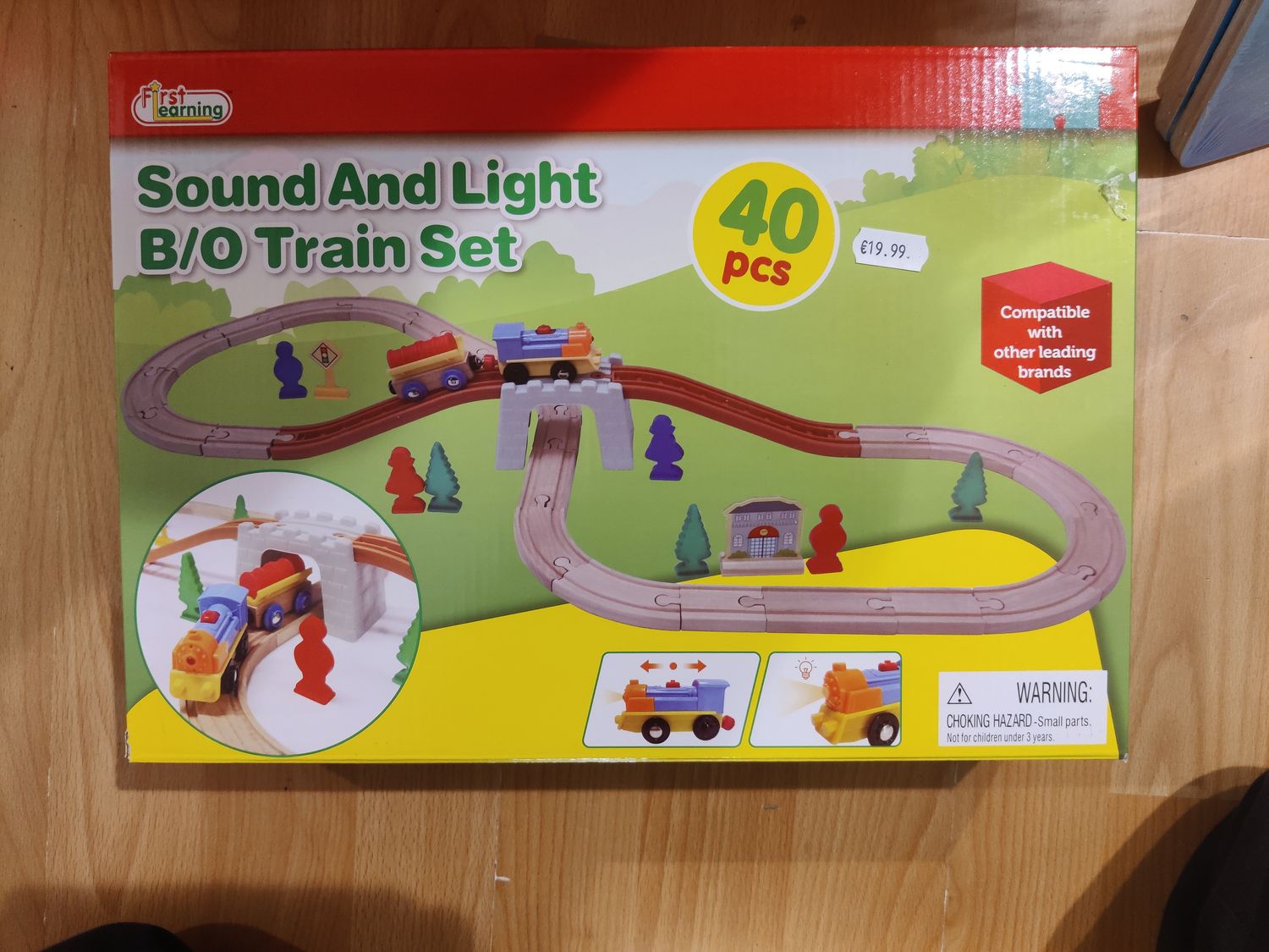 Sound and Light B/O 40pc Train Set