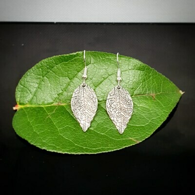Silver leaf earrings