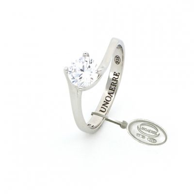 UnoAerre Anello Solitario Maxi in argento bianco