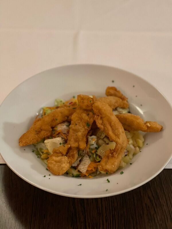 Backhendlsalat mit Kürbiskernöl