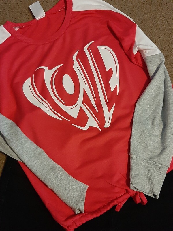 Fuchsia sweatshirt (size m)