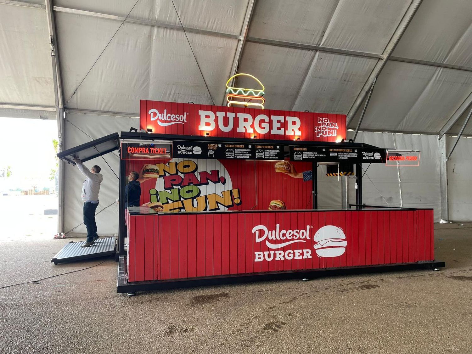 CONTENEDOR MARÍTIMO ADAPTADO A CAFETERÍA/BAR/SNACK 40 PIES CONTENEDOR MARÍTIMO ADAPTADO A CAFETERÍA/BAR/SNACK 40 PIES