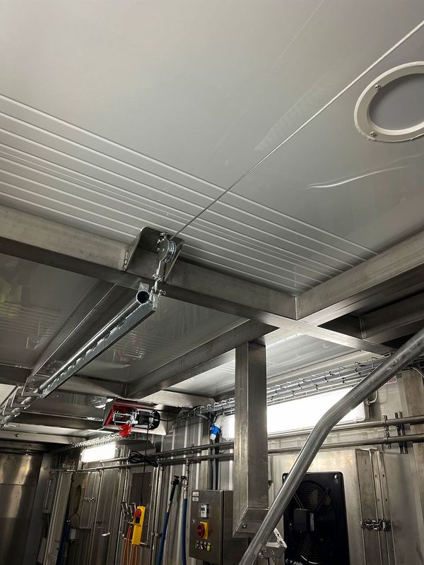 ​THE OVERVOXT AGROPROCESS™ MOBILE PORK UNIT. CONTENEDOR MARÍTIMO CON MATADERO PORTÁTIL COMPLETO PARA PORCINO (40’)