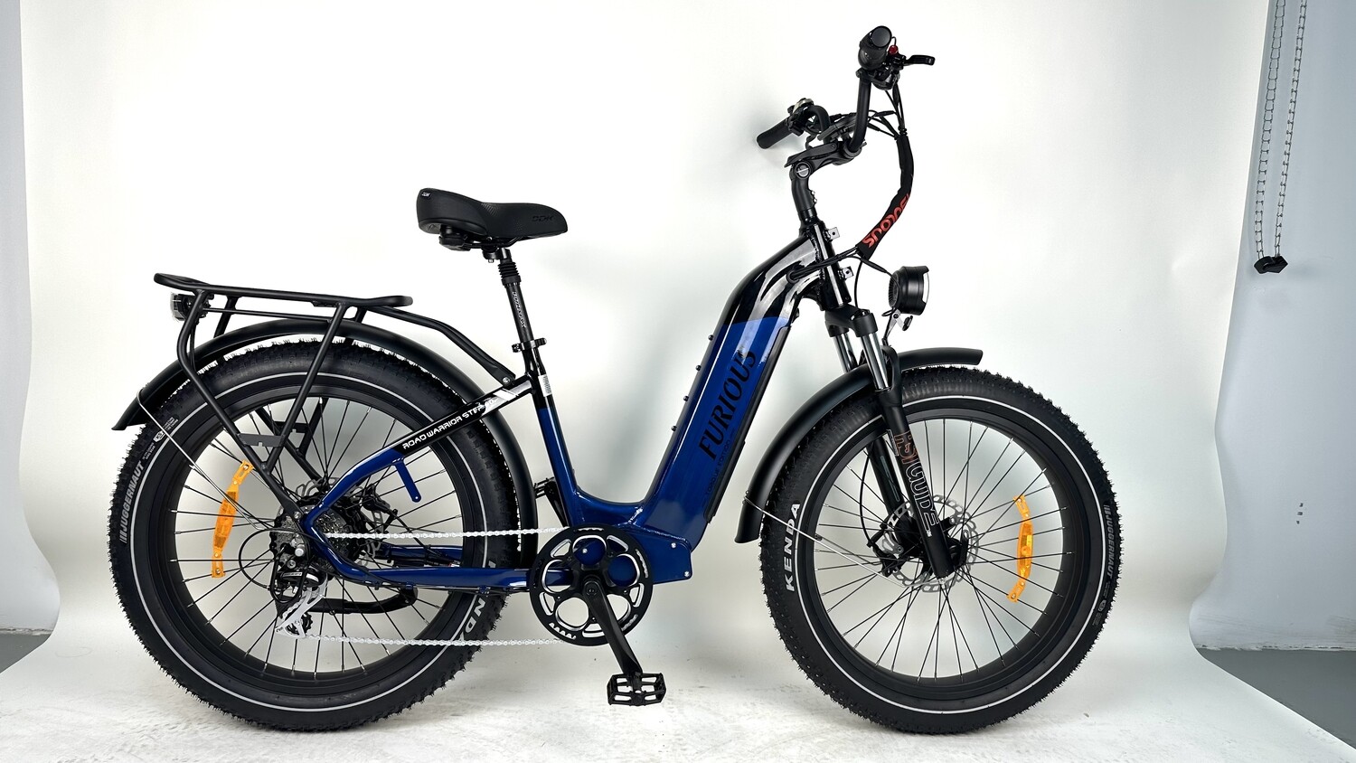 Road Warrior Step 60v, Color: Metallic Blue / Black