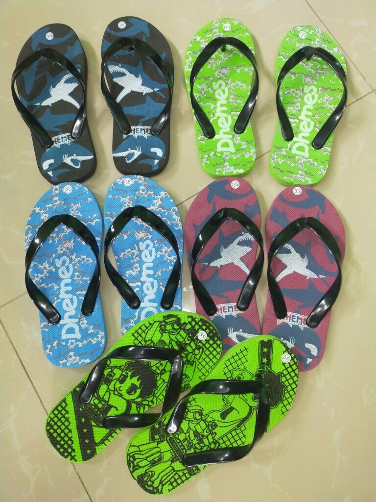 Sandal Anak Lokal