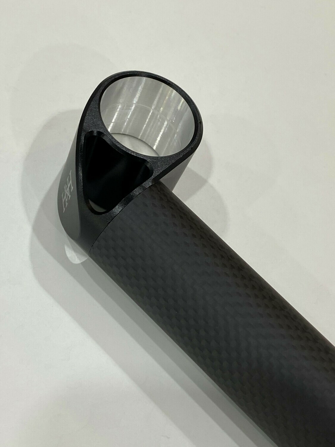 600MM Extended Seatpost Carbon 3K / 12K pattern w SC Head Saddle Clamp for Brompton (Pentaclip) integrated (H&H)