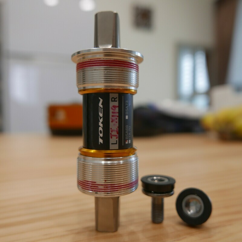 Premium Titanium Hollow Spindle Carbon Sleeve Ceramic Bearings Square taper Bottom Bracket for Brompton (TOKEN)